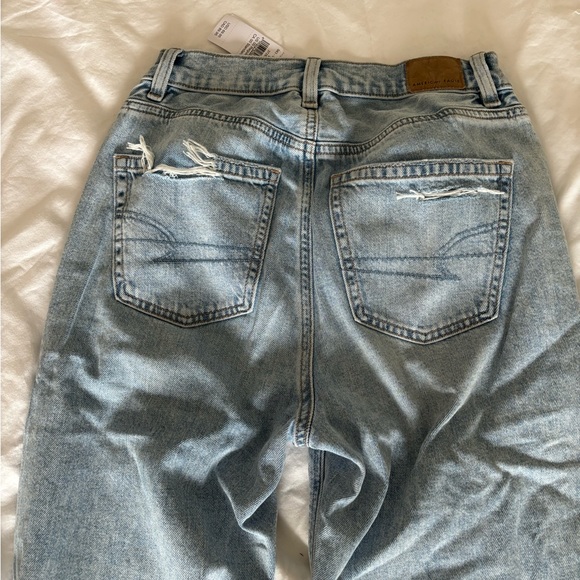 American Eagle Ripped High Waist Baggy Straight Jean - Picture 4 of 7